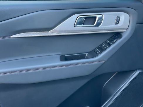 New 2026 Ford Explorer Active image 18