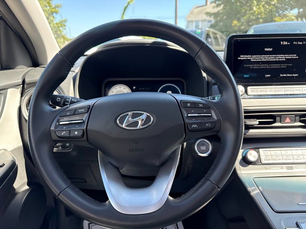 Certified 2023 Hyundai Kona SEL FWD image 24
