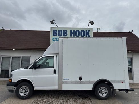 New 2025 Chevrolet Express 3500 w/ Power Convenience Package image 7