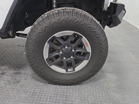 Used 2021 Jeep Wrangler Unlimited Rubicon AWD/4WD image 34