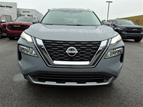 Used 2023 Nissan Rogue SL w/ SL Premium Package image 11