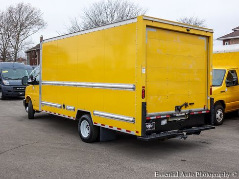 Used 2021 GMC Savana 3500 Extended w/ Power Convenience Package image 5