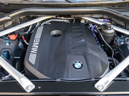 Used 2023 BMW X7 xDrive40i w/ Premium Package image 36