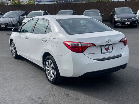 Used 2016 Toyota Corolla LE image 5