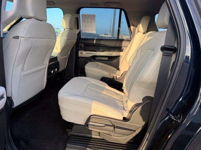 Used 2021 Ford Expedition Max Platinum AWD/4WD image 15