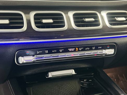 Used 2020 Mercedes-Benz GLE 350 4MATIC image 26