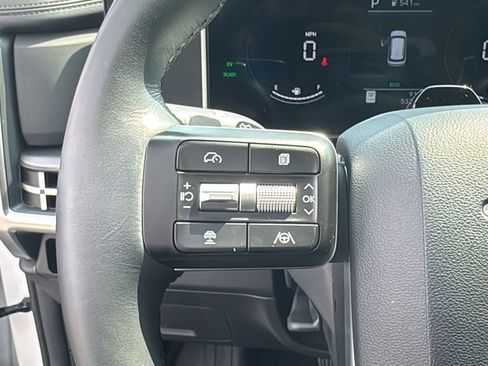 Used 2026 Hyundai Santa Fe SEL FWD image 18