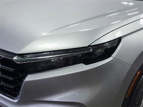 Certified 2023 Honda CR-V LX image 9