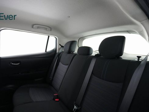 Used 2024 Nissan Leaf SV Plus image 8