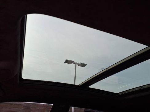 Used 2022 Lamborghini Urus image 16