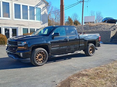 Used 2018 Chevrolet Silverado 1500 LT w/ LPO, Black Pack image 1