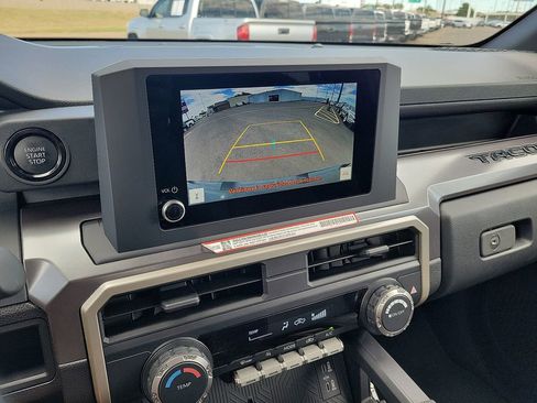 Used 2025 Toyota Tacoma SR5 image 12