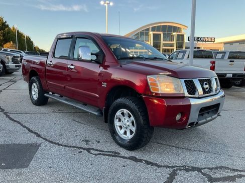 Used 2004 Nissan Titan LE w/ (OF1) LE Off-Road Pkg image 3