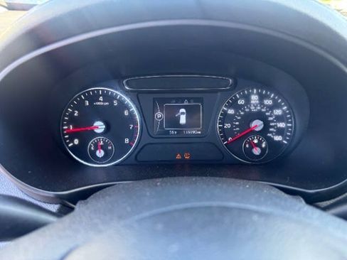 Used 2016 Kia Sorento FWD image 14