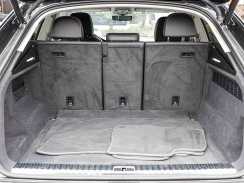 Used 2023 Audi Q8 Premium Plus w/ Premium Plus Package image 27