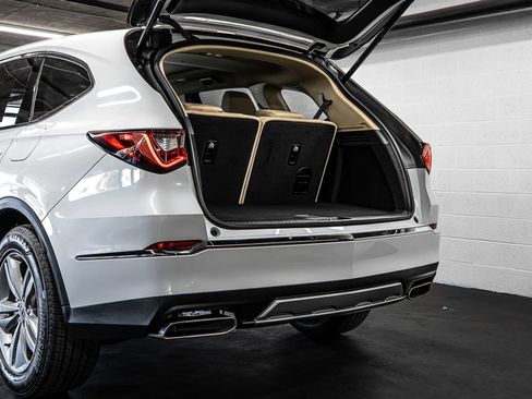 New 2026 Acura MDX SH-AWD image 17