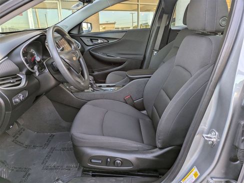 Used 2024 Chevrolet Malibu LT image 25