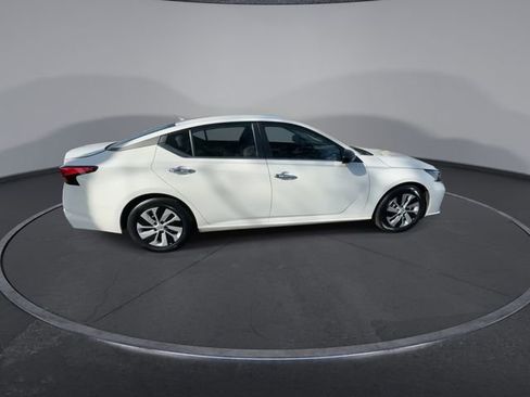 Used 2024 Nissan Altima 2.5 S image 18