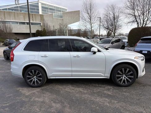 Used 2023 Volvo XC90 B5 Core w/ Protection Package Premier image 8