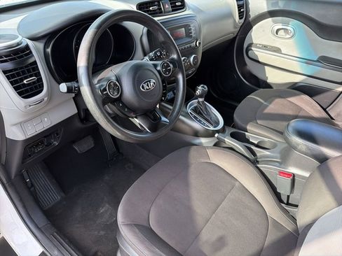 Used 2016 Kia Soul image 26