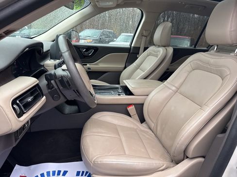 Used 2023 Lincoln Aviator Reserve w/ Elements Package Plus image 14