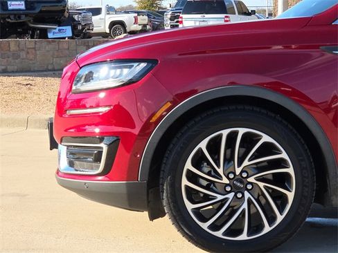 Used 2019 Lincoln Nautilus Reserve image 5