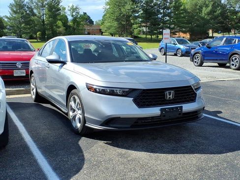 Used 2024 Honda Accord LX image 9