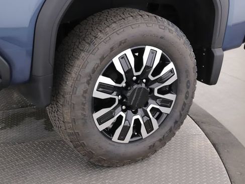 Used 2026 GMC Sierra 2500 Denali Ultimate w/ LPO, GMC Protection Package AWD/4WD image 14