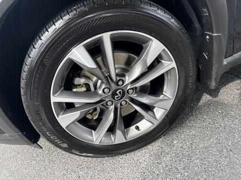 Used 2023 INFINITI QX60 Luxe AWD/4WD image 12