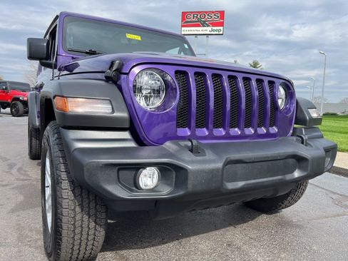 Used 2023 Jeep Wrangler Sport S image 75