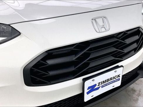 Certified 2024 Honda HR-V Sport image 30