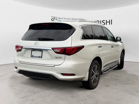 Used 2018 INFINITI QX60 w/ Premium Package image 6