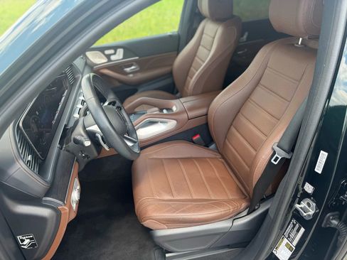 Used 2024 Mercedes-Benz GLS 450 4MATIC w/ Pinnacle Trim Package image 16