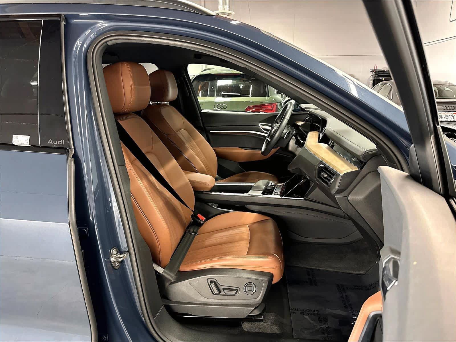 Used 2024 Audi Q8 e-tron Premium Plus w/ Premium Plus Package AWD/4WD image 10