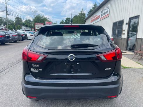 Used 2019 Nissan Rogue Sport S w/ Appearance Package AWD/4WD image 5