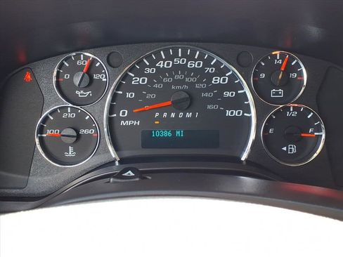 Used 2024 Chevrolet Express 2500 w/ Driver Convenience Package image 10