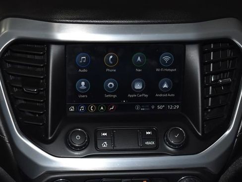 Used 2023 GMC Acadia SLT image 15