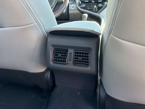Used 2024 Toyota Camry XLE image 14