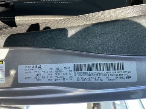 Used 2017 Jeep Wrangler Unlimited Sahara image 31