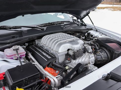 Used 2023 Dodge Challenger SRT Hellcat RWD image 15