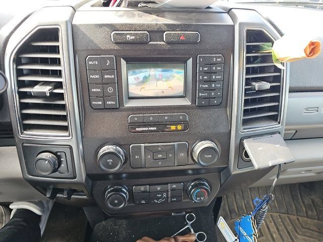 Used 2019 Ford F250 XLT AWD/4WD image 6