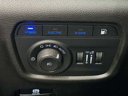 Used 2022 Jeep Grand Cherokee Limited 4xe AWD/4WD image 17
