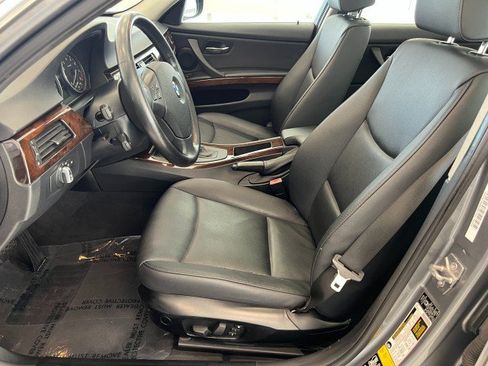 Used 2011 BMW 335i xDrive Sedan AWD/4WD image 9