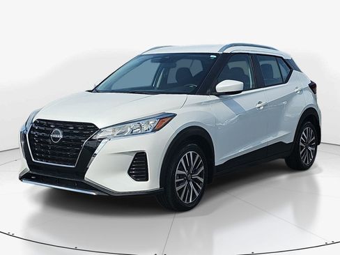 Used 2022 Nissan Kicks SV FWD image 8