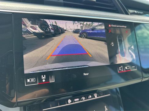 Used 2021 Audi e-tron Prestige w/ Prestige Package image 6