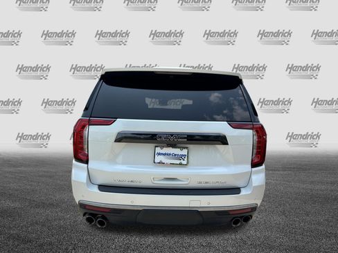 Used 2024 GMC Yukon Denali Ultimate AWD/4WD image 9