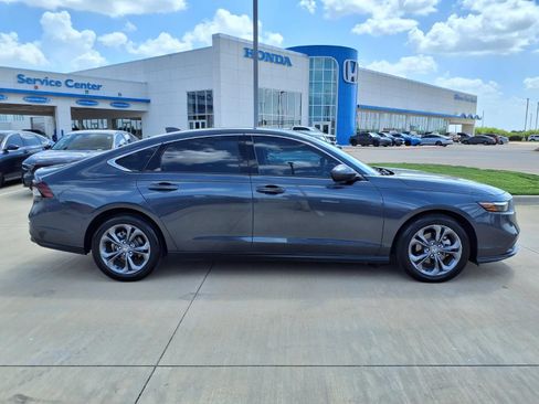 Used 2024 Honda Accord EX image 8