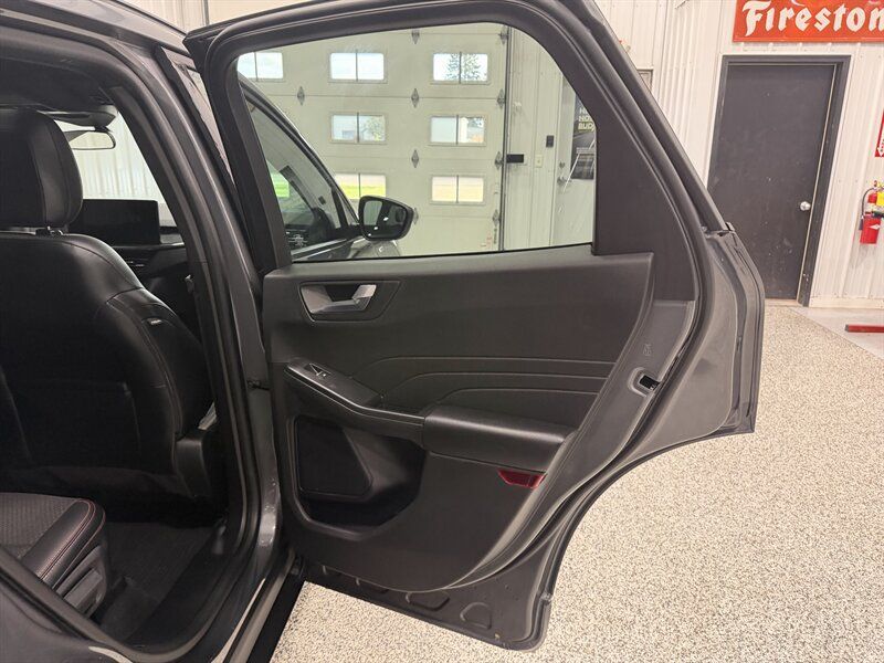 Used 2023 Ford Escape ST-Line w/ Tech Pack #1 FWD image 31
