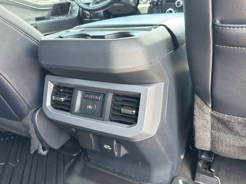 Used 2024 Ford F250 Lariat w/ Lariat Ultimate Package AWD/4WD image 27