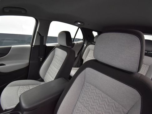 Used 2024 Chevrolet Equinox LS image 15